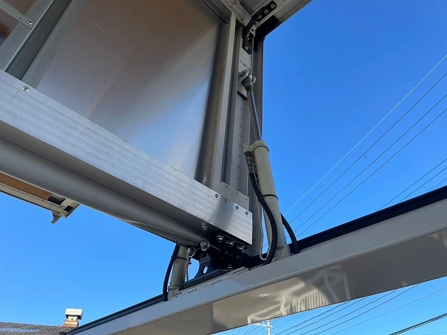 アルミウィング 油圧機構