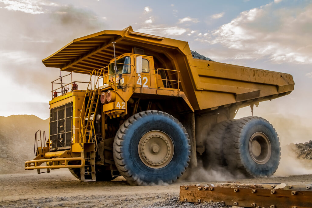 重ダンプ（マンモスダンプ）