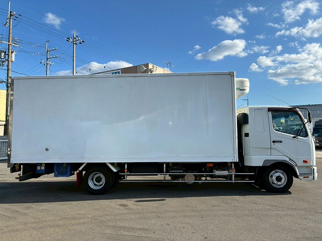 2017年 ファイター 2550kg積載 No.1992