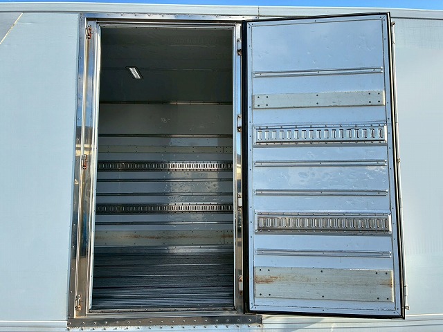 2017年 ファイター 2550kg積載 No.1992