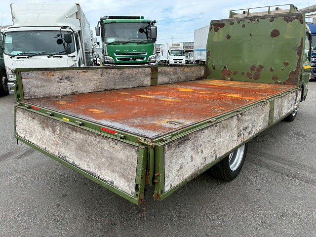 2016年 三菱ふそう キャンター 4000kg積載 No.1990