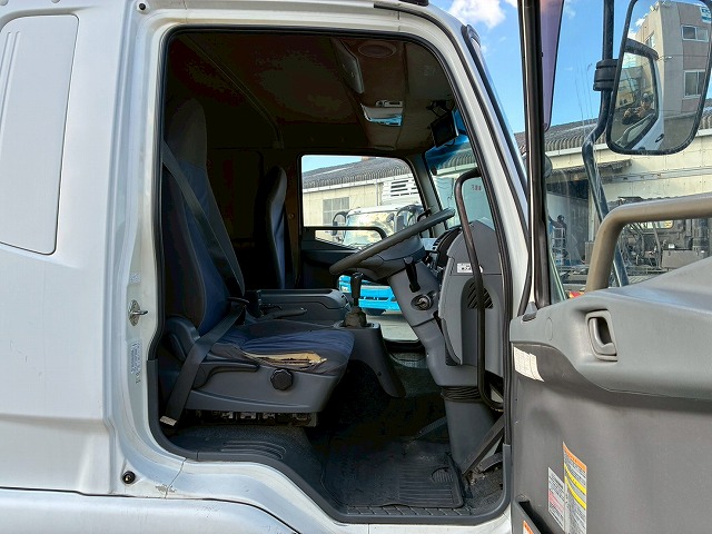 2017年 ファイター 2550kg積載 No.1992