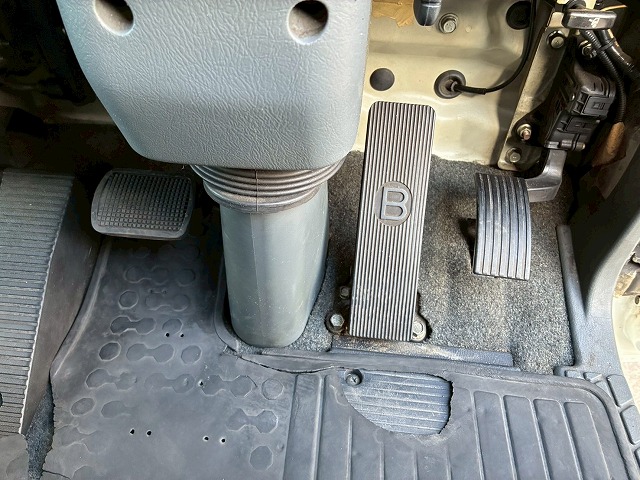 2017年 ファイター 2550kg積載 No.1992