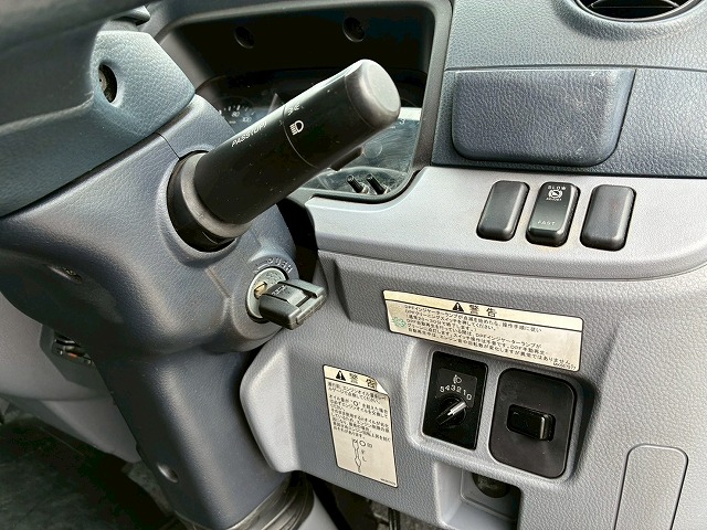 2016年 三菱ふそう キャンター 4000kg積載 No.1990