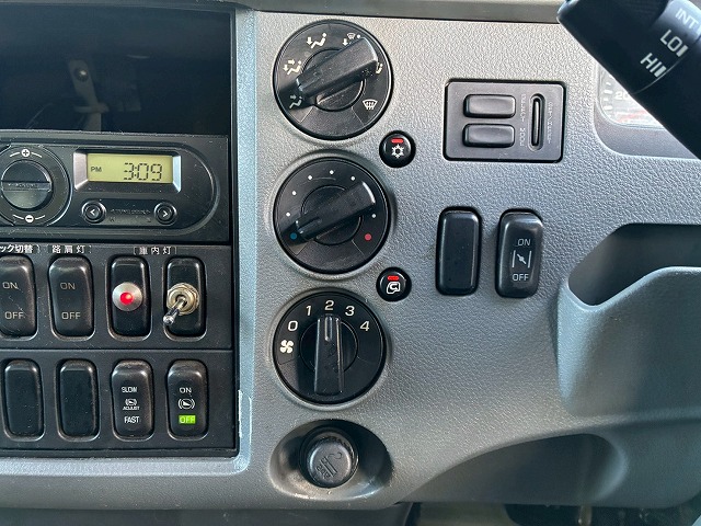 2017年 ファイター 2550kg積載 No.1992