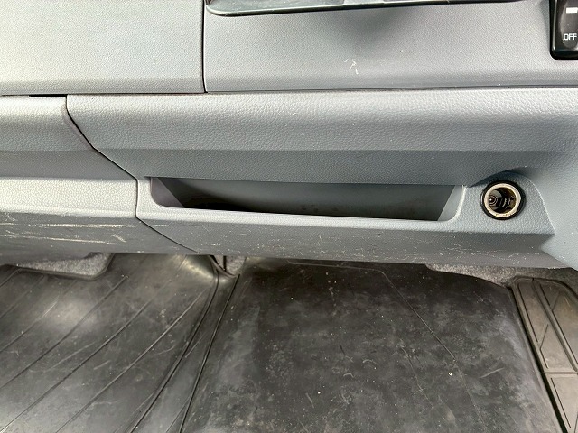 2016年 三菱ふそう キャンター 4000kg積載 No.1990