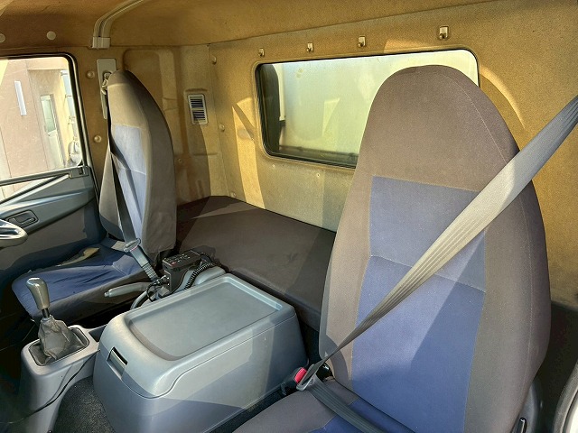 2017年 ファイター 2550kg積載 No.1992