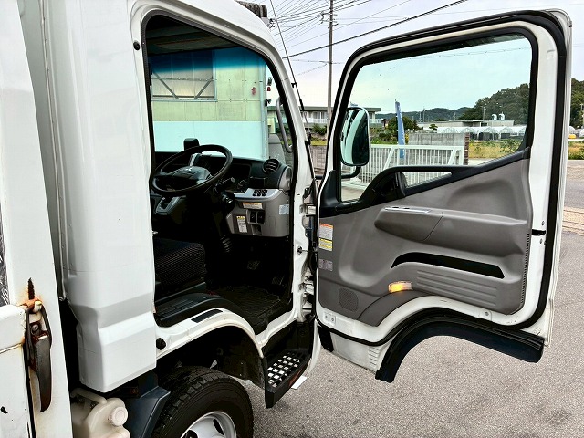 2021年 三菱ふそう キャンター 4100kg積載 No.1993