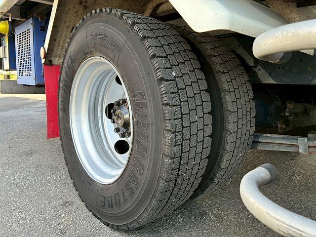 2017年 ファイター 2550kg積載 No.1992