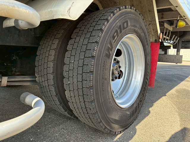 2017年 ファイター 2550kg積載 No.1992