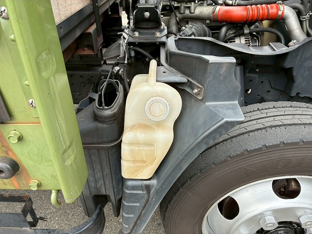 2016年 三菱ふそう キャンター 4000kg積載 No.1990