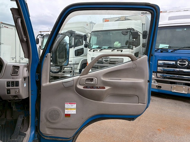 2004年 日野 デュトロ 3000kg積載 No.1982