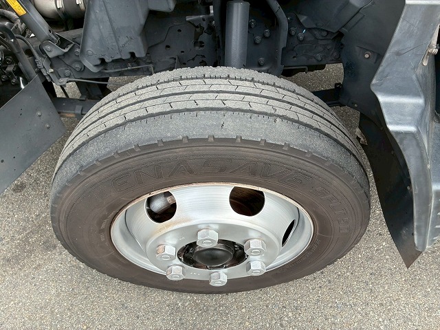 2016年 三菱ふそう キャンター 4000kg積載 No.1990