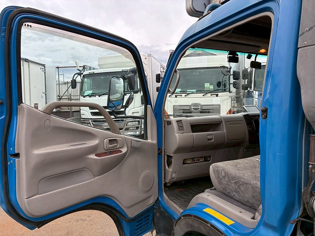 2004年 日野 デュトロ 3000kg積載 No.1982