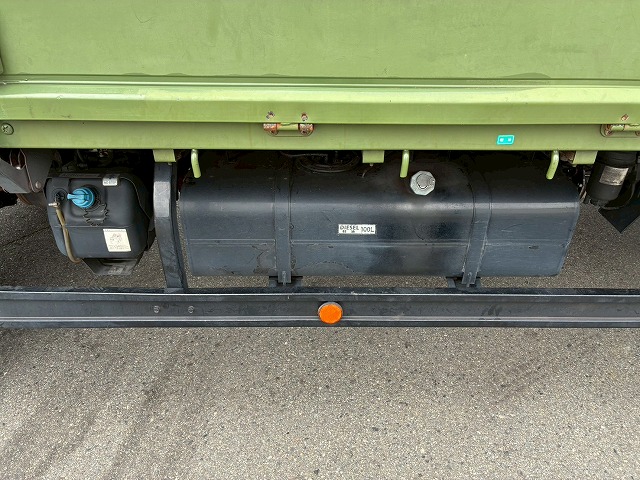 2016年 三菱ふそう キャンター 4000kg積載 No.1990