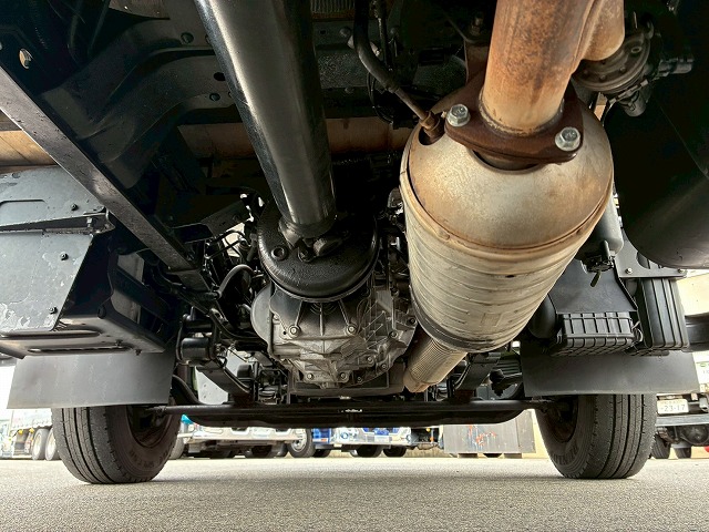 2016年 三菱ふそう キャンター 4000kg積載 No.1990