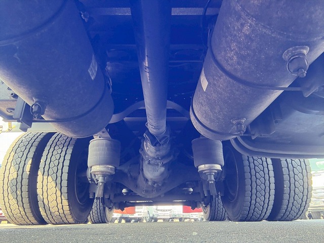 2015年 いすゞ 13700kg積載 No.2035