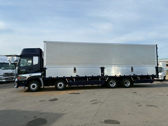 2017年 UDトラックス 13600kg積載 No.2056