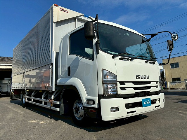 2017年 いすゞ 2900kg積載 No.2047