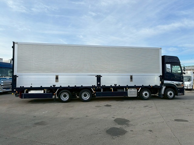 2017年 UDトラックス 13600kg積載 No.2056