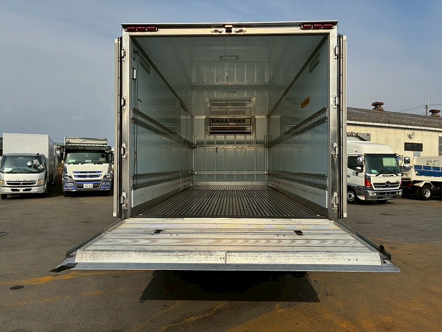 2019年 いすゞ 2350kg積載 No.2055