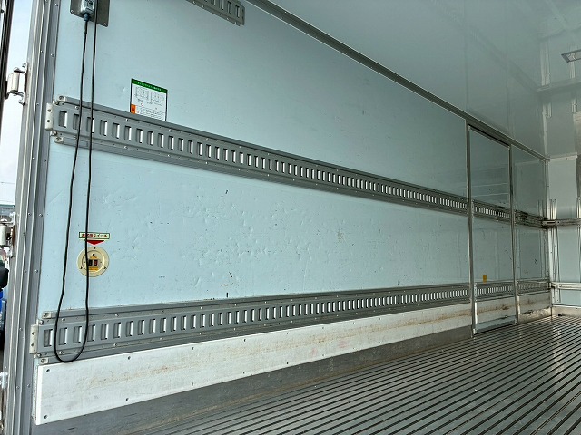 2019年 いすゞ 2350kg積載 No.2055