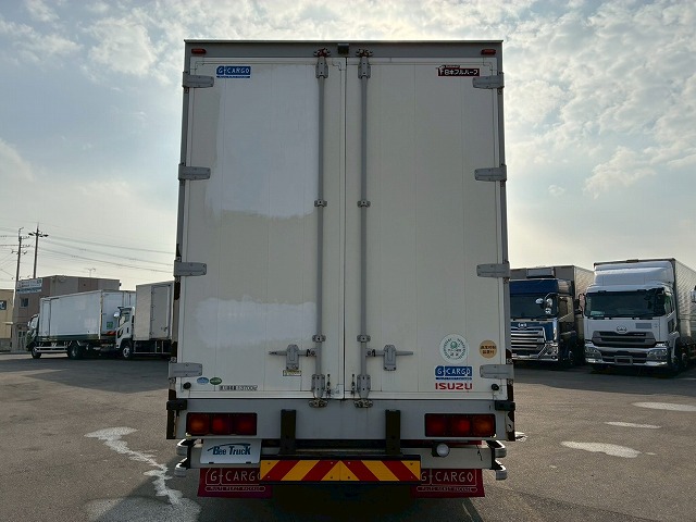 2015年 いすゞ 13700kg積載 No.2035