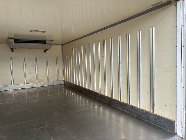 2017年 いすゞ 1500kg積載 No.2040