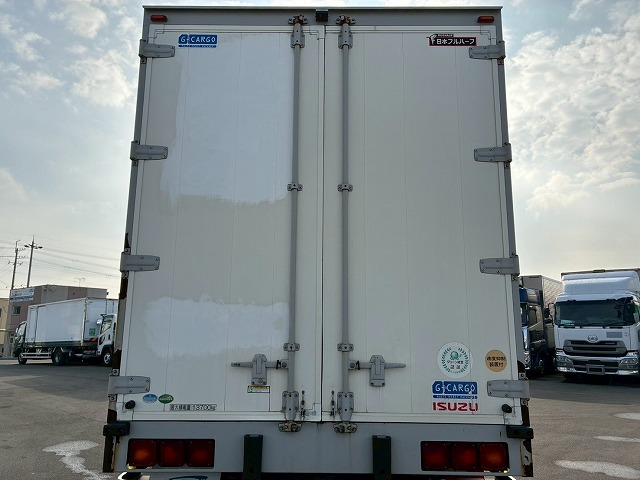 2015年 いすゞ 13700kg積載 No.2035