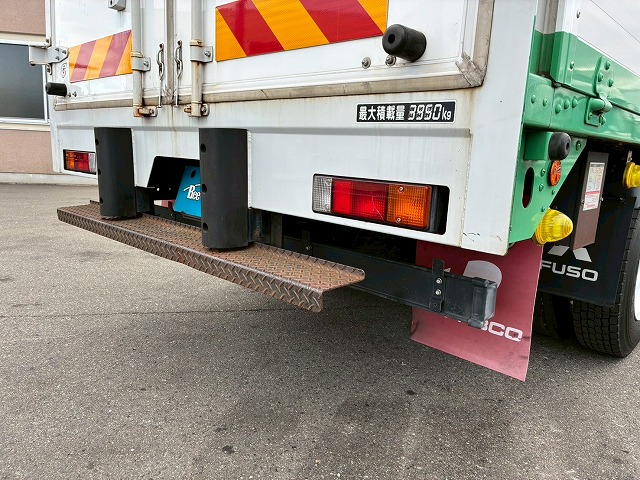 2016年 三菱ふそう キャンター 3950kg積載 No.2061