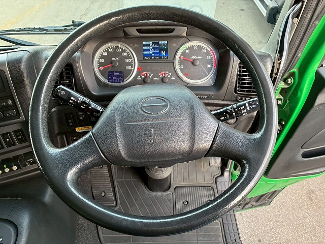 2015年 日野 プロフィア 13000kg積載 No.2034