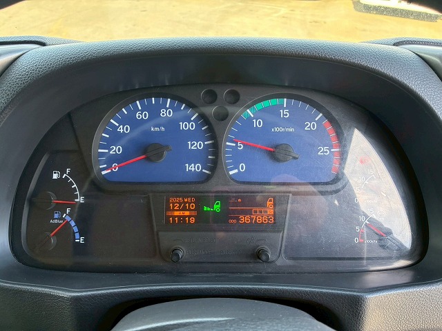 2017年 UDトラックス 13600kg積載 No.2056