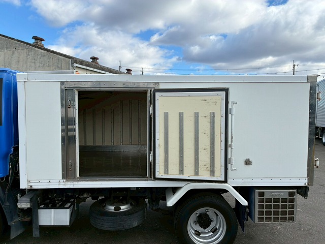 2017年 いすゞ 1500kg積載 No.2040