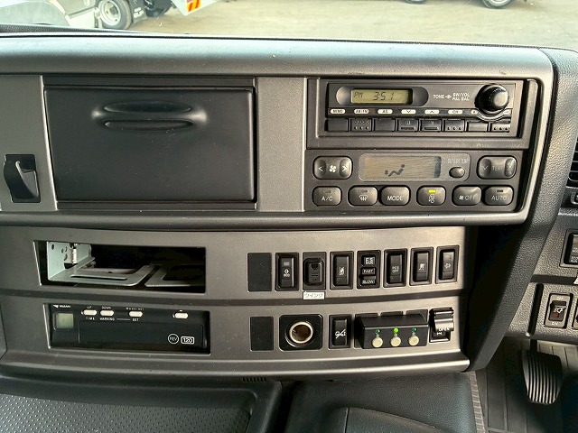 2015年 日野 プロフィア 13000kg積載 No.2034