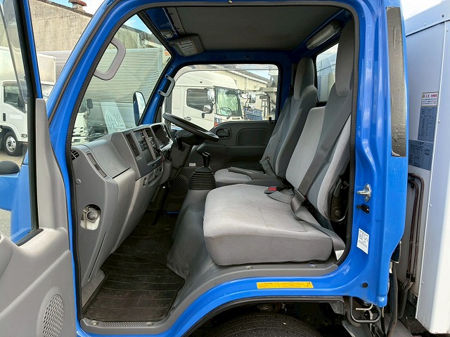 2017年 いすゞ 1500kg積載 No.2040