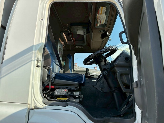 2015年 いすゞ 13700kg積載 No.2035