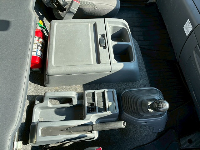 2017年 いすゞ 2900kg積載 No.2047