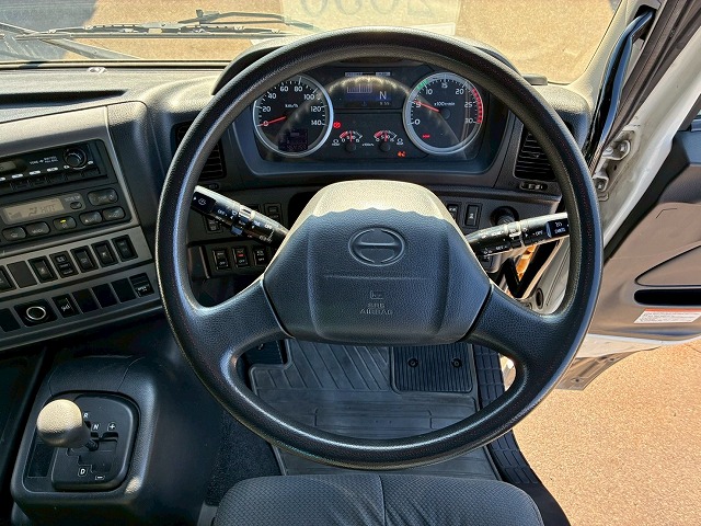 2014年 日野 プロフィア 13600kg積載 No.2050