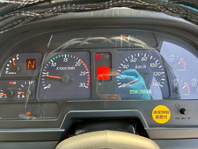 2015年 いすゞ 13700kg積載 No.2035