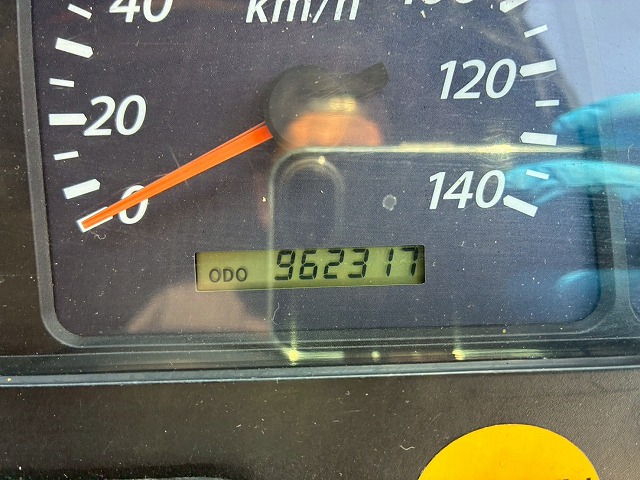 2015年 いすゞ 13700kg積載 No.2035