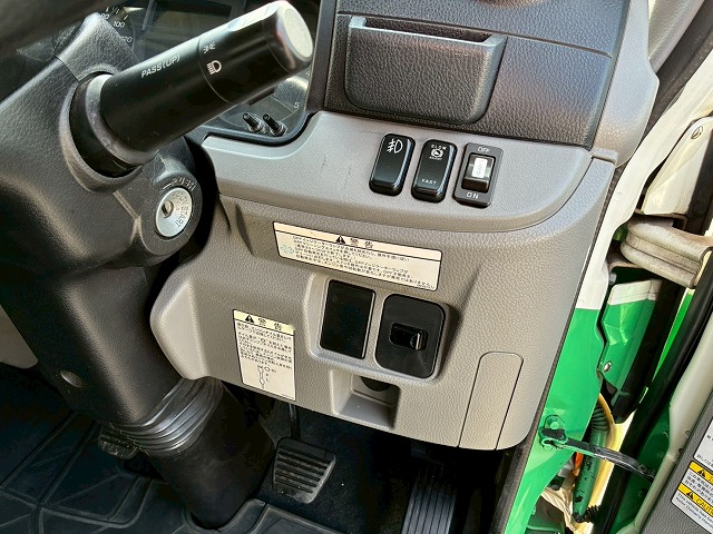 2016年 三菱ふそう キャンター 3950kg積載 No.2061