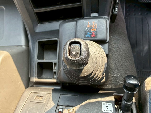 2015年 いすゞ 13700kg積載 No.2035