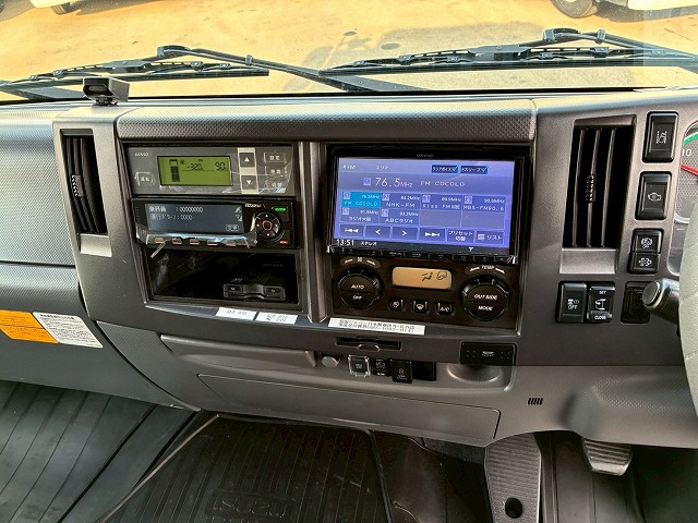 2019年 いすゞ 2350kg積載 No.2055