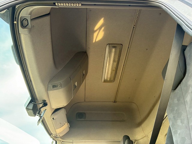 2014年 UDトラックス 14200kg積載 No.2071