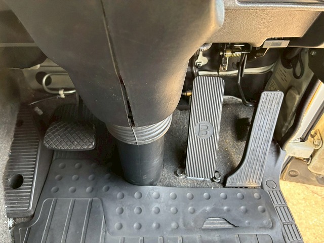 2015年 いすゞ 13700kg積載 No.2035