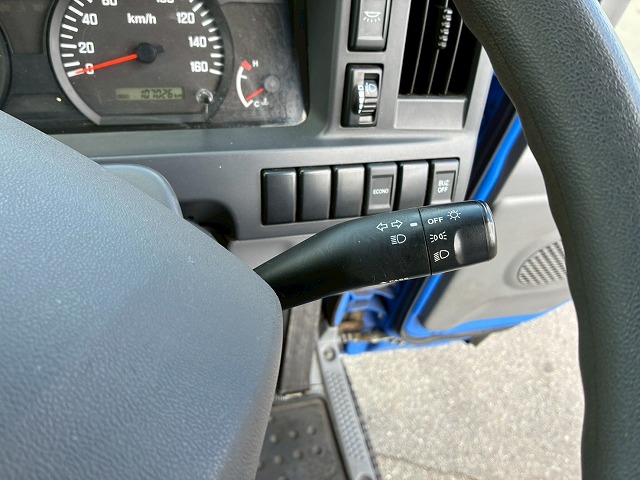 2017年 いすゞ 1500kg積載 No.2040