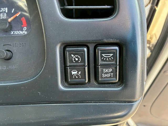 2015年 いすゞ 13700kg積載 No.2035