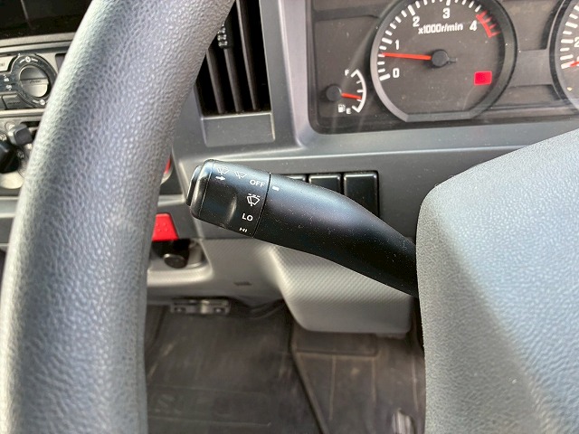 2017年 いすゞ 1500kg積載 No.2040