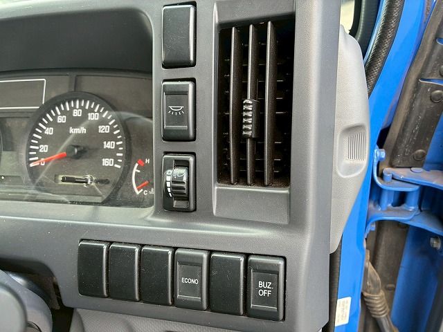 2017年 いすゞ 1500kg積載 No.2040