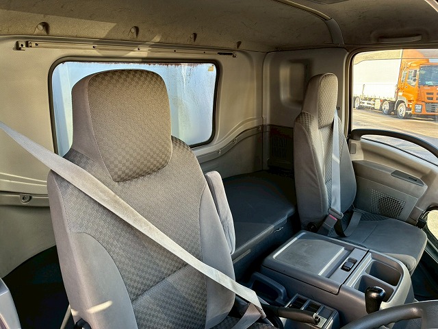 2010年 いすゞ 3050kg積載 No.2076